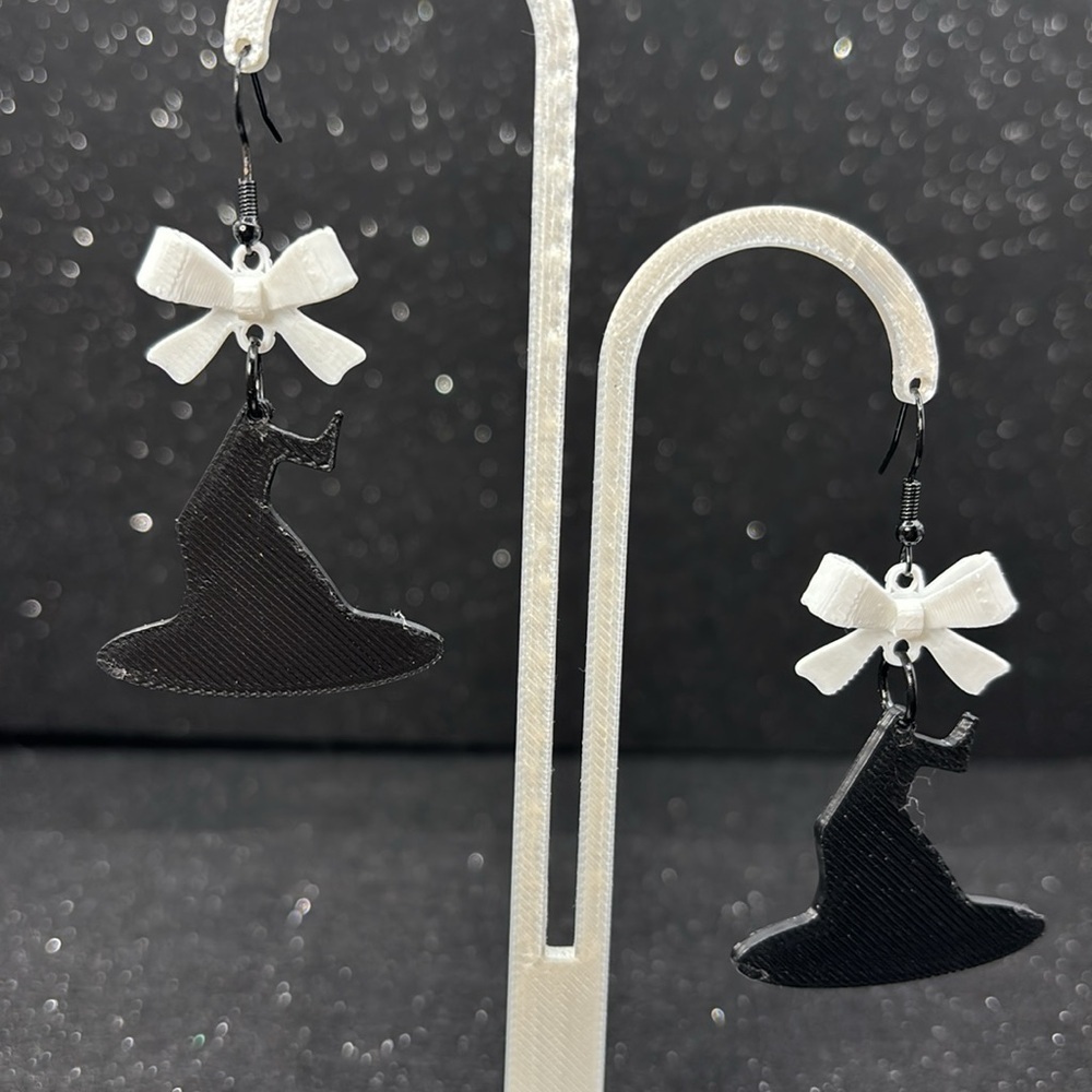 The Twinkle Spell Earrings with White Bows - Picture 4 of 4